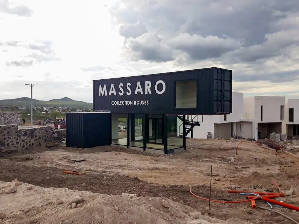 Caseta Massaro
